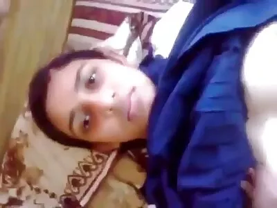 ব্যাঙ্গবাস ভিডিওতে মিয়ামি বেঙ্গলি সেক্সি বিএফ আসুন (কারিনা)